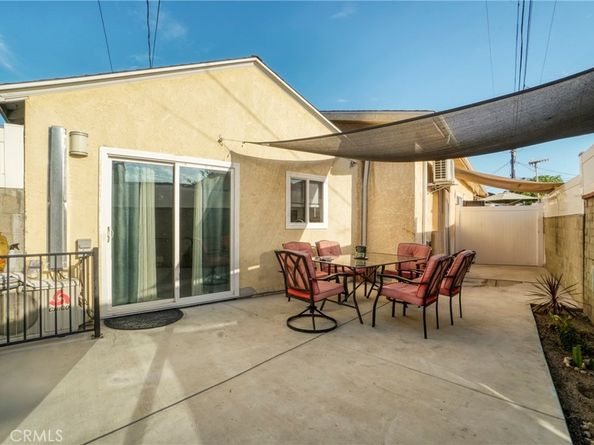 7663 Shadyglade Avenue, North Hollywood CA 91605