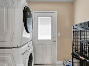 7663 Shadyglade Avenue, North Hollywood CA 91605