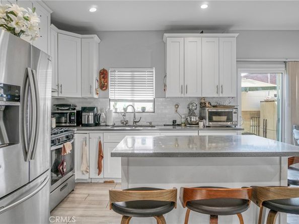 7663 Shadyglade Avenue, North Hollywood CA 91605