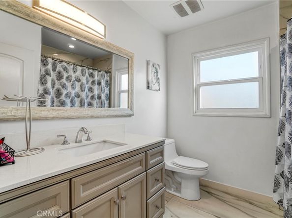 7663 Shadyglade Avenue, North Hollywood CA 91605