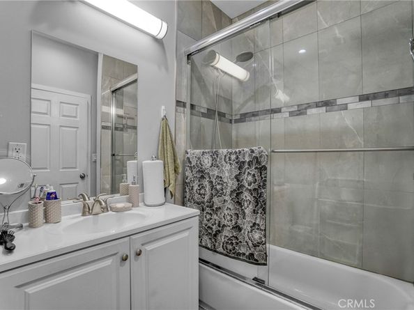 7663 Shadyglade Avenue, North Hollywood CA 91605