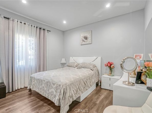 7663 Shadyglade Avenue, North Hollywood CA 91605