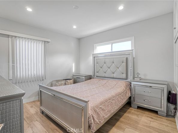 7663 Shadyglade Avenue, North Hollywood CA 91605