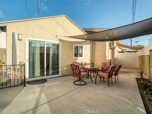 7663 Shadyglade Avenue, North Hollywood CA 91605