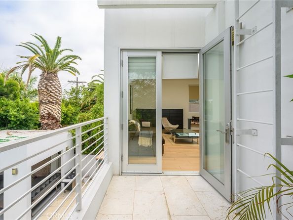 520 N Curson Avenue, Los Angeles CA 90036
