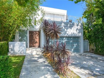 520 N Curson Avenue