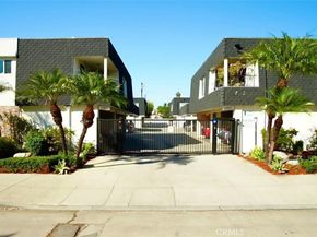 10803 Blix Street 2, Toluca Lake CA 91602