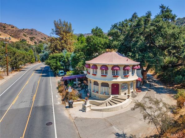 8618 La Tuna Canyon Road, Sun Valley CA 91352