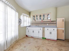 8618 La Tuna Canyon Road, Sun Valley CA 91352