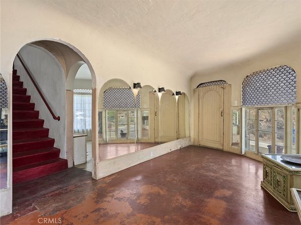 8618 La Tuna Canyon Road, Sun Valley CA 91352