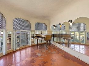 8618 La Tuna Canyon Road, Sun Valley CA 91352