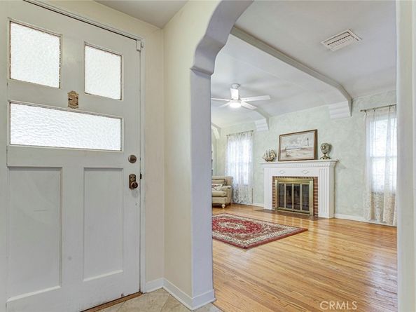 905 Alma Street, Glendale CA 91202