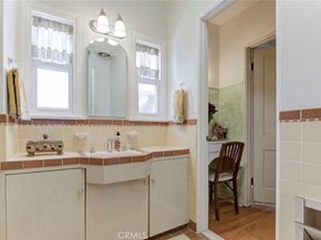 905 Alma Street, Glendale CA 91202