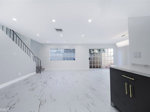 10274 Tujunga Canyon Boulevard 4, Tujunga CA 91042