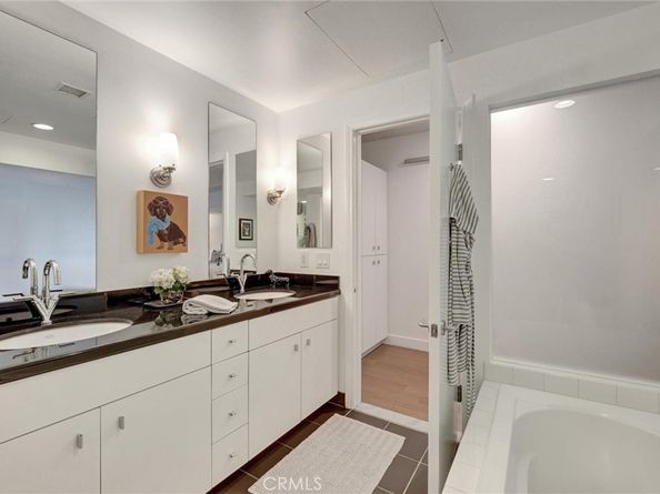 1100 Wilshire Boulevard 1705, Los Angeles CA 90017