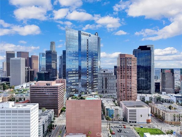 1100 Wilshire Boulevard 1705, Los Angeles CA 90017
