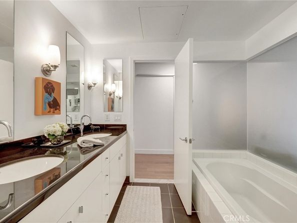 1100 Wilshire Boulevard 1705, Los Angeles CA 90017