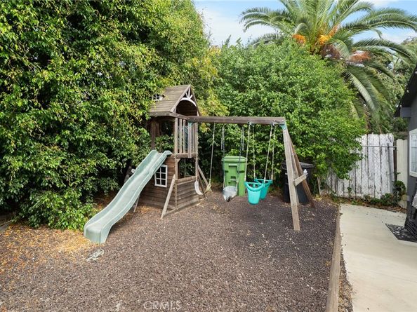 2251 Cambridge St., Los Angeles CA 90006