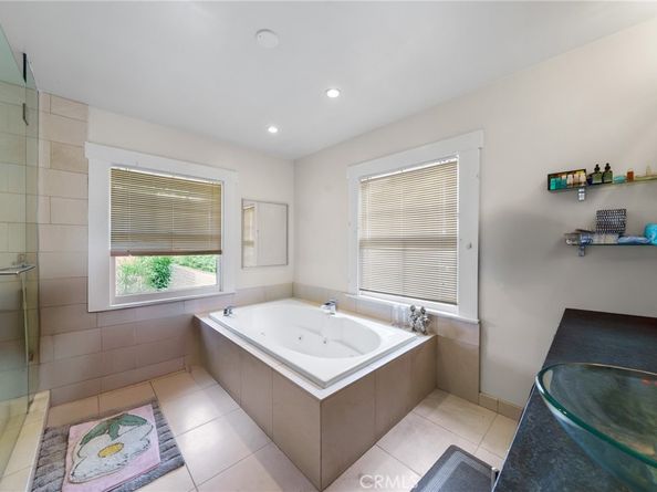 2251 Cambridge St., Los Angeles CA 90006