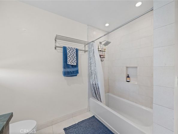 2251 Cambridge St., Los Angeles CA 90006