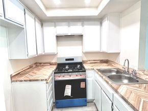 600 W 3rd A208, Santa Ana CA 92701