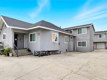 136 E Avenue 44