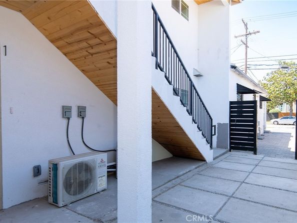 3468 W 71st Street W, Los Angeles CA 90043