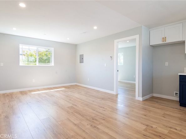 3468 W 71st Street W, Los Angeles CA 90043