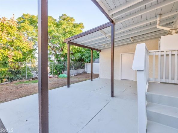 1006 Van Pelt, East Los Angeles CA 90063