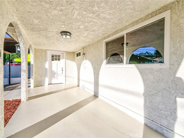 1006 Van Pelt, East Los Angeles CA 90063