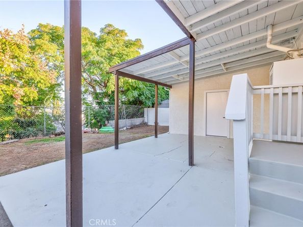 1006 Van Pelt, East Los Angeles CA 90063