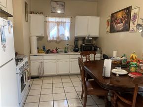 11218 Belhaven, Los Angeles CA 90059