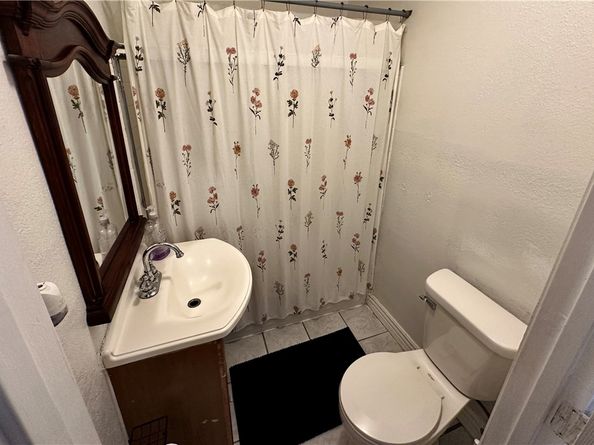 8111 S Halldale Ave, Los Angeles CA 90047