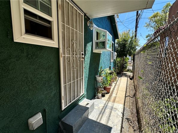 8111 S Halldale Ave, Los Angeles CA 90047