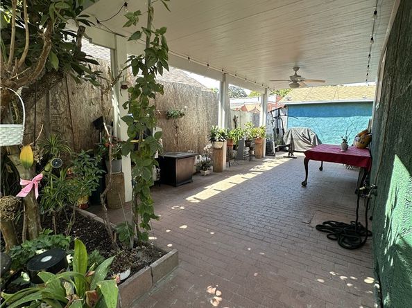 8111 S Halldale Ave, Los Angeles CA 90047