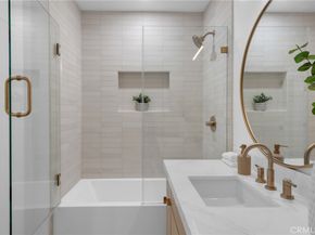 3682 Buckingham Road, Los Angeles CA 90016