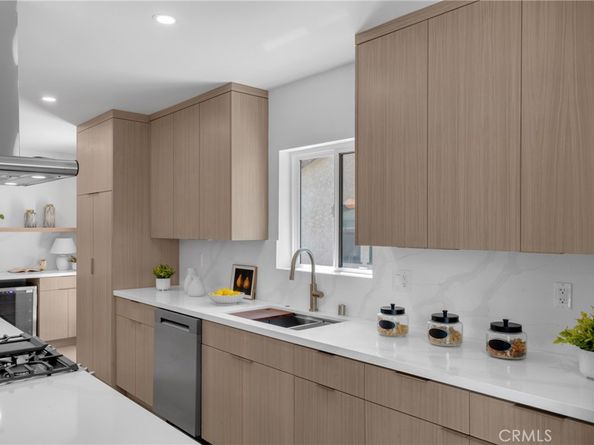 3682 Buckingham Road, Los Angeles CA 90016