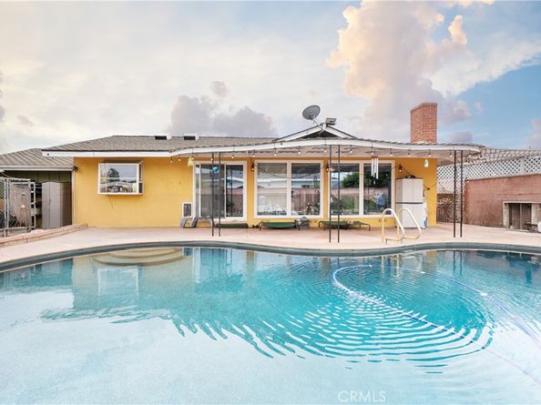 8921 Kennelly Lane, Anaheim CA 92804