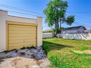 1622 W. 66th St., Los Angeles CA 90047