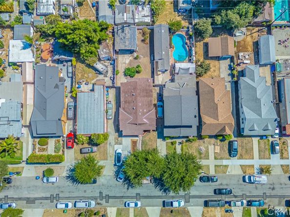 5728 6th Avenue, Los Angeles CA 90043