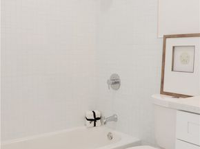 5728 6th Avenue, Los Angeles CA 90043