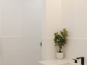 5728 6th Avenue, Los Angeles CA 90043