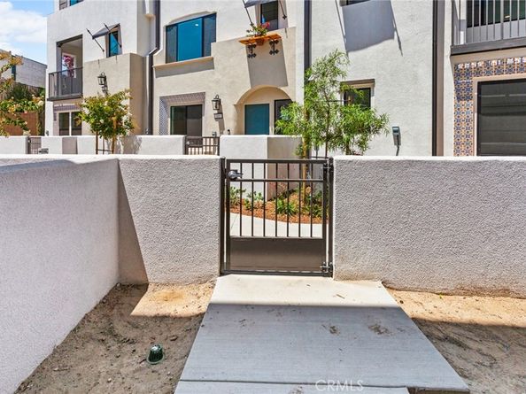 149 Bridle Drive, Burbank CA 91506