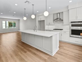 149 Bridle Drive, Burbank CA 91506