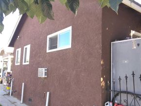 113 W 66 St, Los Angeles CA 90003