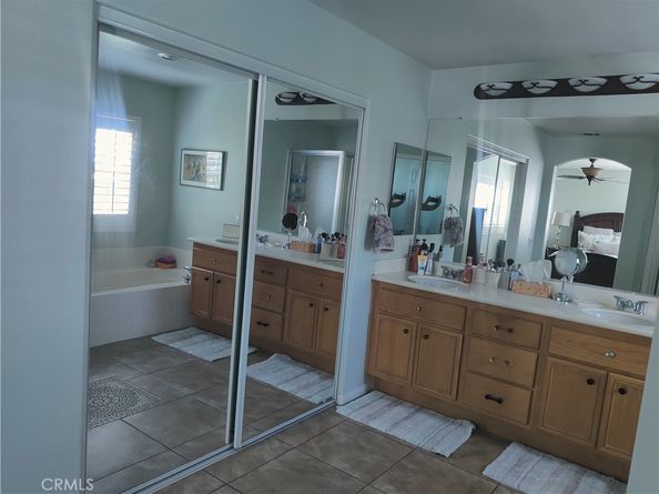 12936 Cambridge, Chino CA 01710