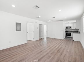 530 W 43rd, Los Angeles CA 90037