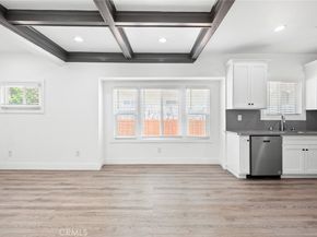 530 W 43rd, Los Angeles CA 90037