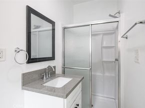 530 W 43rd, Los Angeles CA 90037