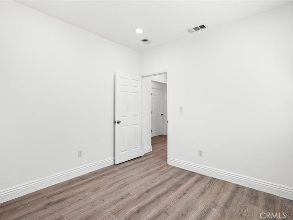 530 W 43rd, Los Angeles CA 90037